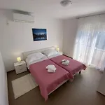 Maris Appartement Maslenica