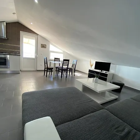 Apartment Maris Maslenica