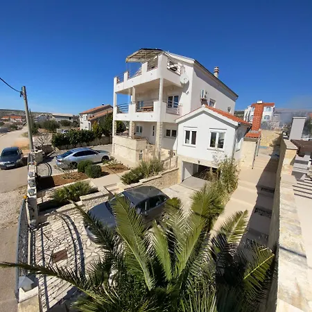 Maris Apartamento *
